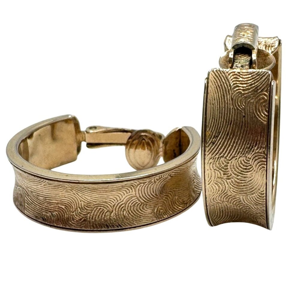 Sarah Coventry Vtg Goldtone Clip-On Earrings Thumbprint Texture Chunky Statement